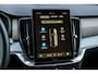 Volvo XC90 2.0 T8 Plug-in hybrid AWD Ultra Dark Exec. Ed. | Geventileerde voorstoelen | Massagefunctie | Luchtvering | 22" lichtmetalen velgen | Stoelverwarming | verwarmd stuurwiel | Elektr. bedienbaar schuif-\-kanteldak | Extra getint glas | Gelamineerde ramen | Bowers & wilkins Audio | Head-up display | Google Services |