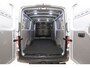 Volkswagen Crafter 2.0 TDI L3H2 140PK | Airco | Camera | Carplay | 3 Zits | Trekhaak