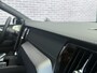 Volvo XC60 2.0 T8 Plug-in hybrid AWD Ultra Dark Exec. Ed. Edition | Luchtvering | 22" | Gelamineerd Glas | Bowers & Wilkins | Stoelmassage & Ventilatie | MY '27 |