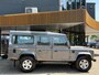 Land Rover Defender 2.5 TD5 110 SW XTech|Rijklaar!|9-Zits|Schuifdak|Trekhaak|Stoelverwarming|Nieuwe APK+Beurt|2e Eigenaar!