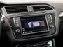 Volkswagen Tiguan 2.0 TSI 4Motion R-Line Sport 179Pk Automaat (VIRTUAL COCKPIT, NAVIGATIE, CLIMATE, GETINT GLAS, SPORTSTOELEN, PARKEERSENSOREN, ADAPTIVE CRUISE, NIEUWSTAAT)