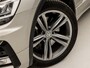 Volkswagen Tiguan 2.0 TSI 4Motion R-Line Sport 179Pk Automaat (VIRTUAL COCKPIT, NAVIGATIE, CLIMATE, GETINT GLAS, SPORTSTOELEN, PARKEERSENSOREN, ADAPTIVE CRUISE, NIEUWSTAAT)