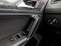 Volkswagen Tiguan 2.0 TSI 4Motion R-Line Sport 179Pk Automaat (VIRTUAL COCKPIT, NAVIGATIE, CLIMATE, GETINT GLAS, SPORTSTOELEN, PARKEERSENSOREN, ADAPTIVE CRUISE, NIEUWSTAAT)