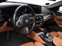 BMW 5-Serie Touring 530e M-Sport High Executive Cimate control Cruise control Navigatie Apple Carplay/ Android Auto Parkeersensoren Camera Lichtmetalen velgen Led