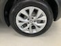 Renault Captur 1.3 TCe 140 Intens / Nederlandse Auto / Dealer Onderhouden / Navigatie / Trekhaak 1500 KG / Camera / Half Lederen Bekleding / Climate Control / Cruise Control /