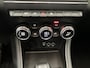 Renault Captur 1.3 TCe 140 Intens / Nederlandse Auto / Dealer Onderhouden / Navigatie / Trekhaak 1500 KG / Camera / Half Lederen Bekleding / Climate Control / Cruise Control /