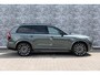 Volvo XC90 T8 Plug-in hybrid AWD Ultra Dark | Executive Edition | Luchtvering | Trekhaak | Gelaagd Glas | Bowers & Wilkins | Massage & Ventilatie Stoelen | Panoramadak |
