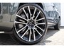 Volvo XC90 T8 Plug-in hybrid AWD Ultra Dark | Executive Edition | Luchtvering | Trekhaak | Gelaagd Glas | Bowers & Wilkins | Massage & Ventilatie Stoelen | Panoramadak |