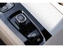 Volvo XC90 T8 Plug-in hybrid AWD Ultra Dark | Executive Edition | Luchtvering | Trekhaak | Gelaagd Glas | Bowers & Wilkins | Massage & Ventilatie Stoelen | Panoramadak |