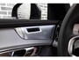 Volvo XC90 T8 Plug-in hybrid AWD Ultra Dark | Executive Edition | Luchtvering | Trekhaak | Gelaagd Glas | Bowers & Wilkins | Massage & Ventilatie Stoelen | Panoramadak |