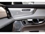 Volvo XC90 T8 Plug-in hybrid AWD Ultra Dark | Executive Edition | Luchtvering | Trekhaak | Gelaagd Glas | Bowers & Wilkins | Massage & Ventilatie Stoelen | Panoramadak |
