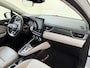 Renault Captur 1.6 E-Tech Hybrid 145 Initiale Paris btw |AUTOMAAT | Cruise & Climate Control |Beige lederen bekleding | Navigatie  | Stoel verwarming |Schuif-/kanteldak | etc etc
