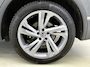 Volkswagen Tiguan 1.4 TSI eHybrid R-Line Business | Automaat | Panorama dak | Apple Carplay / Android Auto | Virtual cockpit | Adap. Cruise control | Camera | Elektrische Achterklep | Climate control | Parkeer sensoren | LED | Lichtmetalen Velgen |