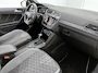 Volkswagen Tiguan 1.4 TSI eHybrid R-Line Business | Automaat | Panorama dak | Apple Carplay / Android Auto | Virtual cockpit | Adap. Cruise control | Camera | Elektrische Achterklep | Climate control | Parkeer sensoren | LED | Lichtmetalen Velgen |