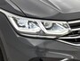 Volkswagen Tiguan 1.4 TSI eHybrid R-Line Business | Automaat | Panorama dak | Apple Carplay / Android Auto | Virtual cockpit | Adap. Cruise control | Camera | Elektrische Achterklep | Climate control | Parkeer sensoren | LED | Lichtmetalen Velgen |
