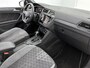 Volkswagen Tiguan 1.4 TSI eHybrid R-Line Business | Automaat | Panorama dak | Apple Carplay / Android Auto | Virtual cockpit | Adap. Cruise control | Camera | Elektrische Achterklep | Climate control | Parkeer sensoren | LED | Lichtmetalen Velgen |