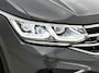 Volkswagen Tiguan 1.4 TSI eHybrid R-Line Business | Automaat | Panorama dak | Apple Carplay / Android Auto | Virtual cockpit | Adap. Cruise control | Camera | Elektrische Achterklep | Climate control | Parkeer sensoren | LED | Lichtmetalen Velgen |