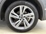 Volkswagen Tiguan 1.4 TSI eHybrid R-Line Business | Automaat | Panorama dak | Apple Carplay / Android Auto | Virtual cockpit | Adap. Cruise control | Camera | Elektrische Achterklep | Climate control | Parkeer sensoren | LED | Lichtmetalen Velgen |
