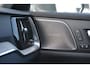 Volvo V60 2.0 B3 Inscription | BLIS | Trekhaak | Panorama-Schuifdak | Harman/Kardon Audio | Adaptieve cruise control |