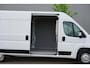 Peugeot Boxer 2.2 BlueHDi 140 L3H2 3.5t in Topstaat |Camera |Cruise |Carplay |Android auto |Airco |Betimmering |1e eigenaar |Lage KM-stand |EURO6D |BPM vrij voor ondernemers |Mooie camperbasis