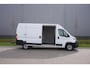 Peugeot Boxer 2.2 BlueHDi 140 S&S L3H2 3.5t |Standkachel |Camera |Cruise |Navi |Betimmering |Stoelverwarming |Bluetooth media en telefonie |1e eigenaar |Topstaat |Lage km-stand
