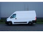 Fiat Ducato 35 2.2 MultiJet L2H2 Nieuwstaat |BPM vrij! |140 pk |3500 KG |Luxe uitvoering |Camera |Cruise |Navi |Groot scherm |2e airbag |Reservewiel |Climate control
