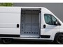 Fiat Ducato 35 2.2 MultiJet L2H2 Nieuwstaat |BPM vrij! |140 pk |3500 KG |Luxe uitvoering |Camera |Cruise |Navi |Groot scherm |2e airbag |Reservewiel |Climate control