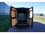 Peugeot Boxer 335 2.2 BlueHDi 140 L3H2 Premium in Topstaat |1e eigenaar |Camera |Cruise |Navi |Airco |Metallic |3500 KG |EURO6D |BPM voordeel! |Lage km-stand