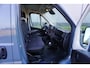 Peugeot Boxer 2.2 BlueHDi 140 L3H2 3.5t in Topstaat |2e airbag |BPM voordeel |Navi |Carplay |Climate |Cruise |Parkeersensoren |3500 KG |140 pk |Mooie camperbasis