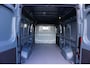 Peugeot Boxer 2.2 BlueHDi 140 L3H2 3.5t in Topstaat |2e airbag |BPM voordeel |Navi |Carplay |Climate |Cruise |Parkeersensoren |3500 KG |140 pk |Mooie camperbasis