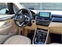 BMW 2-Serie Active Tourer 218i Essential Pano Head-up Leder Navi 1e eigenaar 78.000km NAP