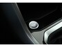 Volkswagen T-Roc 1.5 TSI 150pk DSG Life Edition Trekhaak Camera Stoelverwarming Keyless Navigatie