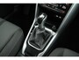 Volkswagen T-Roc 1.5 TSI 150pk DSG Life Edition Trekhaak Camera Stoelverwarming Keyless Navigatie