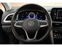 Volkswagen T-Roc 1.5 TSI 150pk DSG Life Edition Trekhaak Camera Stoelverwarming Keyless Navigatie