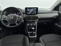 Dacia Sandero Stepway 1.0 TCe Bi-Fuel Essential 100PK | Trekhaak | Stoelverwarming | Navigatie | Climate Control | Achteruitrijcamera | Apple CarPlay & Android Auto