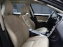 Volvo XC60 2.0 T5 FWD Polar+ Sport (SCHUIFDAK,NAVI,CAMERA,MEMORY SEATS,STOELVERWARMING,LEDER,CLIMATE,SPORTSTOELEN,LM VELGEN)