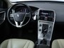 Volvo XC60 2.0 T5 FWD Polar+ Sport (SCHUIFDAK,NAVI,CAMERA,MEMORY SEATS,STOELVERWARMING,LEDER,CLIMATE,SPORTSTOELEN,LM VELGEN)