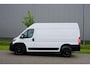 Fiat Ducato 2.2 MultiJet 180 L2H2 3.5t Automaat |Adaptive Cruise |Camera en digitale binnenspiegel |Standkachel |2 stoelen |2 airbags |Trekhaak |Stoelverwarming |Parkeersensoren voor en achter