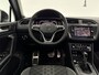 Volkswagen Tiguan 1.5 TSI R-Line Dolphin Grey | Black Style | Pano | Sfeer | Virtual | Cruise | Carplay | Parkeersens. | Keyless