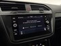 Volkswagen Tiguan 1.5 TSI R-Line Dolphin Grey | Black Style | Pano | Sfeer | Virtual | Cruise | Carplay | Parkeersens. | Keyless