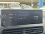 Peugeot e-Expert GB EV L2 75kWh 136pk | NAVI | APPLE CARPLAY / ANDROID AUTO | PARKEERSENSOREN VOOR EN ACHTER | CAMERA | DODEHOEKBEW. | MISTLAMPEN | LICHT + REGENSENSOR | AUTOMATISCHE VERLICHTING | DIGITAL COCKPIT |