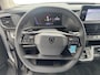Peugeot e-Expert GB EV L2 75kWh 136pk | NAVI | APPLE CARPLAY / ANDROID AUTO | PARKEERSENSOREN VOOR EN ACHTER | CAMERA | DODEHOEKBEW. | MISTLAMPEN | LICHT + REGENSENSOR | AUTOMATISCHE VERLICHTING | DIGITAL COCKPIT |
