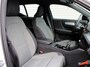 Volvo XC40 2.0 B4 Plus Dark Automaat / Trekhaak / All-seasonbanden / 19" velgen / Verwarmd voorruit