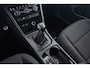 Volkswagen Touran 1.5 TSI Comfortline Business 5p | Wegklapbare Trekhaak | CarPlay | 3-Zone climate | Parkeersensoren | Navigatie