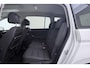 Volkswagen Touran 1.5 TSI Comfortline Business 5p | Wegklapbare Trekhaak | CarPlay | 3-Zone climate | Parkeersensoren | Navigatie