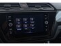 Volkswagen Touran 1.5 TSI Comfortline Business 5p | Wegklapbare Trekhaak | CarPlay | 3-Zone climate | Parkeersensoren | Navigatie