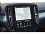 Volvo XC40 B4 Plus Dark | Trekhaak | Allseason banden | Verwarmbare voorstoelen en stuurwiel | Premium audio by Harman Kardon | Apple carplay/Android auto | Verwarmbare voorruit