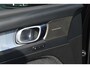 Volvo XC40 B4 Plus Dark | Trekhaak | Allseason banden | Verwarmbare voorstoelen en stuurwiel | Premium audio by Harman Kardon | Apple carplay/Android auto | Verwarmbare voorruit