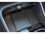 Volvo XC40 B4 Plus Dark | Trekhaak | Allseason banden | Verwarmbare voorstoelen en stuurwiel | Premium audio by Harman Kardon | Apple carplay/Android auto | Verwarmbare voorruit