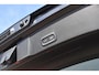 Volvo XC40 B4 Plus Dark | Trekhaak | Allseason banden | Verwarmbare voorstoelen en stuurwiel | Premium audio by Harman Kardon | Apple carplay/Android auto | Verwarmbare voorruit